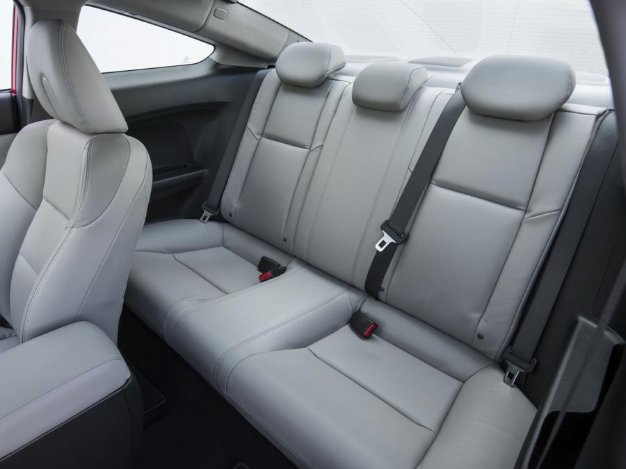  Honda Civic Coupe 2014 года  (фото 30 из 41)